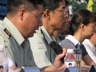 省軍區唐其良大校講話